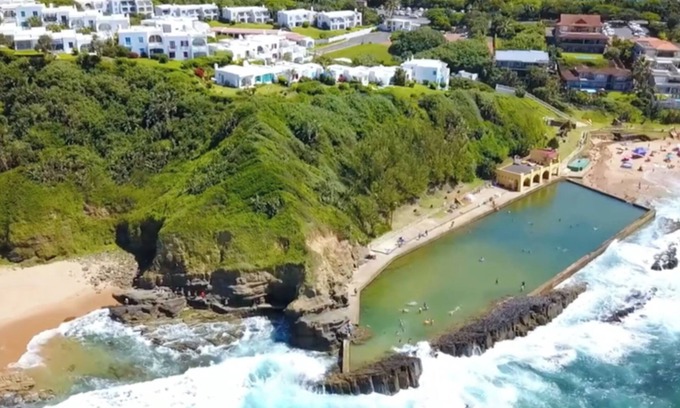 Shaka's Rock Apartamento | Magnificent Beachside Apartment | Santorini Estate