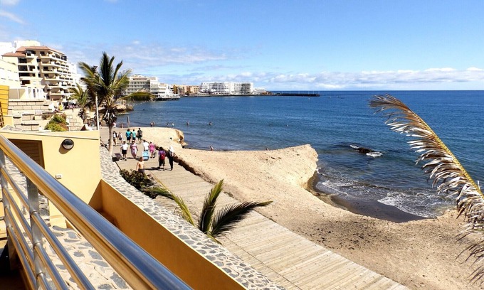 El Medano Casa | Magnifico Duplex en primera línea de playa en el Medano