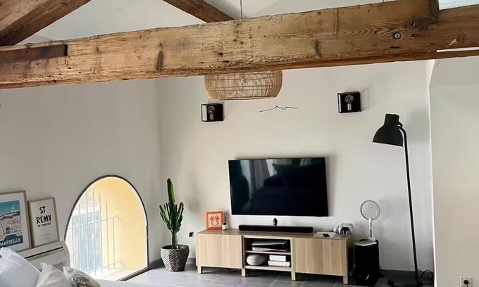 Saint-Chamas Casa | Magnificent Loft near town center