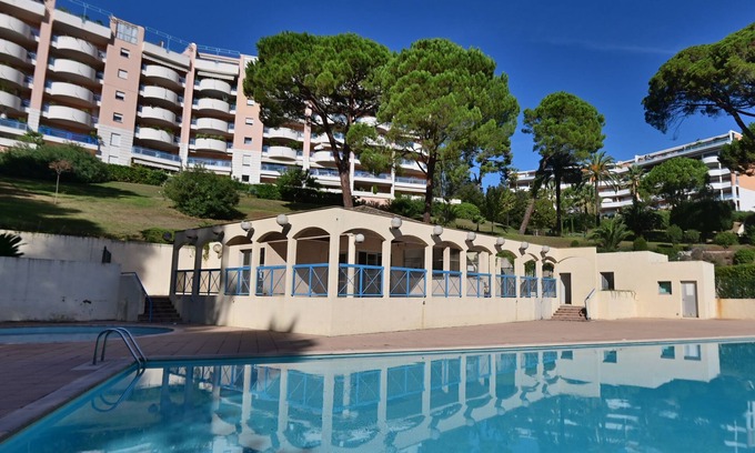 La Bocca Nord Apartamento | Magnificent renovated apartment in the heart of the Domaine des Palmiers