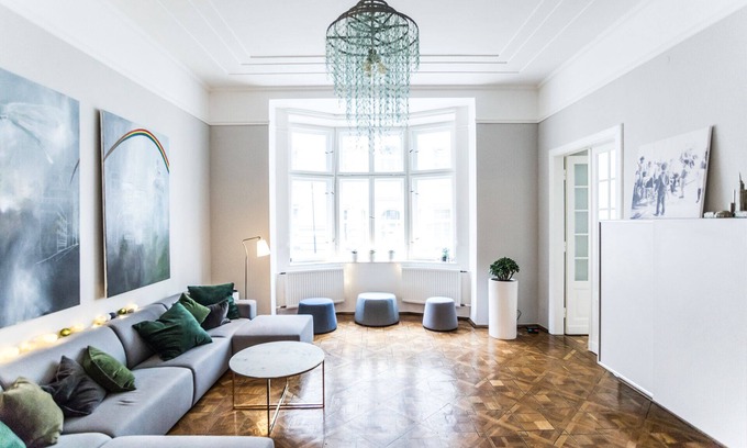 Centrum Apartamento | Magnificent Renovated Historical Flat, 110 M2, Warsaw Center