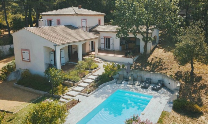 Pont-Saint-Esprit Villa | Encantadora casa sin vis-à-vis, parque de 3800 m2 - ideal para 1-2 familia (s)