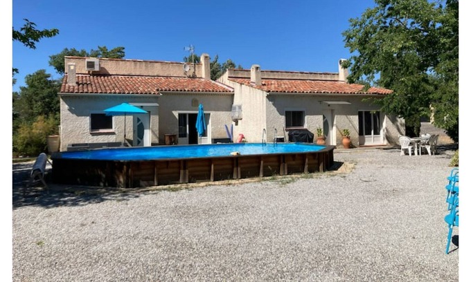 Saint-Julien Villa | Magnificent villa with swimming pool in the heart of the forest