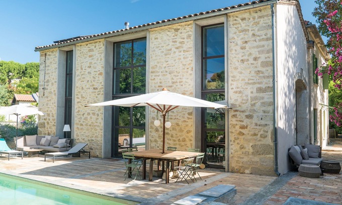 Ecusson Casa | Magnífica propiedad, piscina y amplio jardín en el corazón de Montpellier.