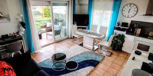 Plaine de la Brague Apartamento | Magnifique 2 pièces balcon Vue Mer
