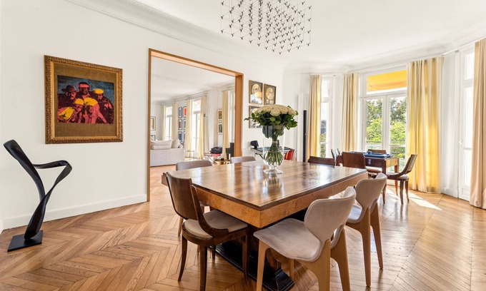 Faubourg Saint-Germain Apartamento | Magnifique Appartement Avec vue Tour Eiffel