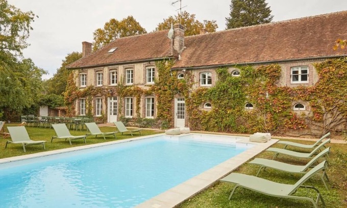 Villebeon Casa | Magnifique Maison Proche de Paris, La Prairie by Oasis House