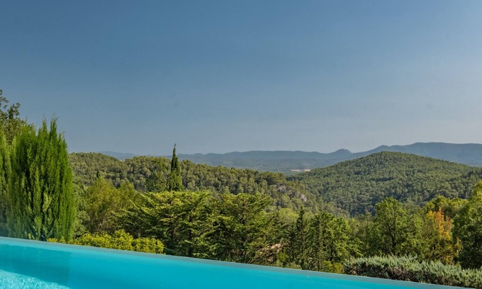 Seillans Casa | Magnifique Maison Proche de Seillans, vue Incroyable, Piscine à Débordement 12/5