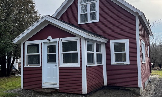 Lac-Brome Casa | Magnifique Petite Maison de Campagne à Louer au Mois ou à la Saison