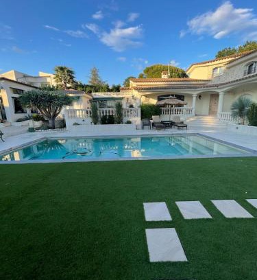 La Colle-sur-Loup Apartamento | Magnifique suite dans villa de luxe
