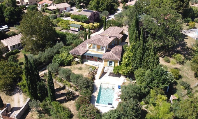 Salernes Villa | Magnifique Villa Provençale au Calme Avec Grande Piscine Privée, Design Lovers