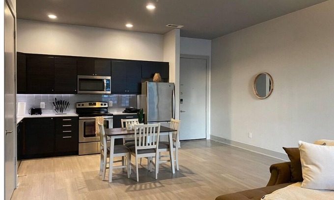 Fort Worth Casa | Magnolia Walks ~ City Chic Comfort ~ Med District!