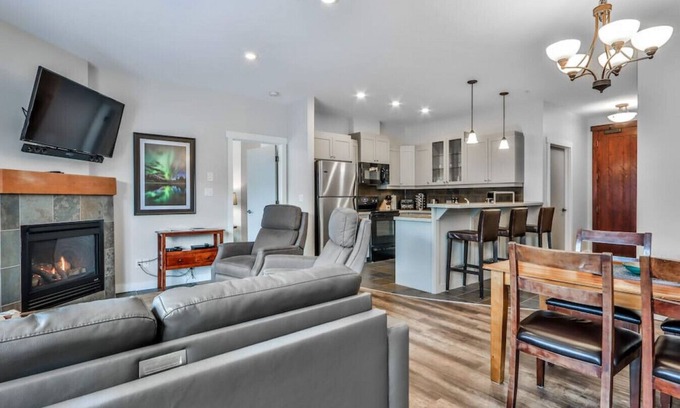 Canmore Apartamento | Cozy Mountain Condo!