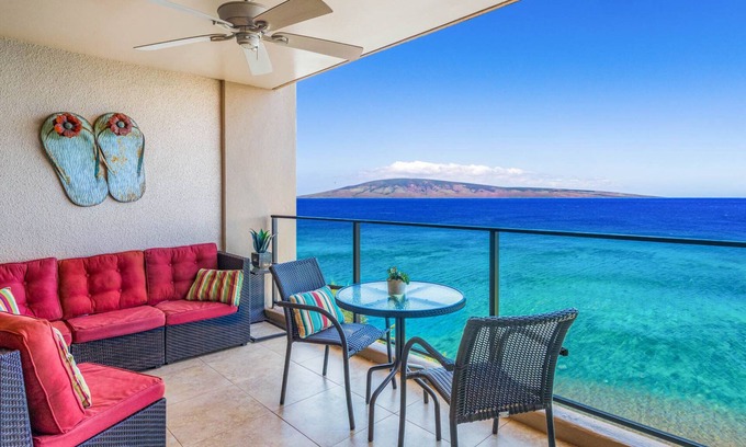 Honokowai Condominio | Mahana at Kaanapali, Spectacular Oceanfront, Amazing Sunsets & Sea Life Unit1014