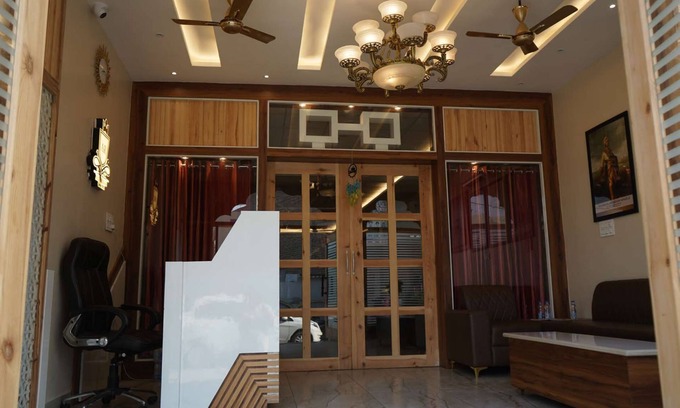Ratia Hotel | Maharaja Hotel and Restaurant