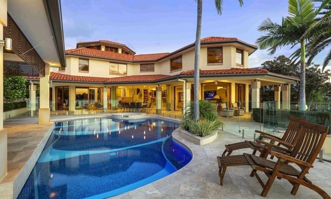 Southport Casa | Main River Grandeur Mansion, 4 Bed, Pool & Sauna