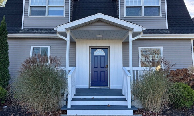 Bemus Point Casa | Main St Bemus-HOT TUB-1 Block from Lake
