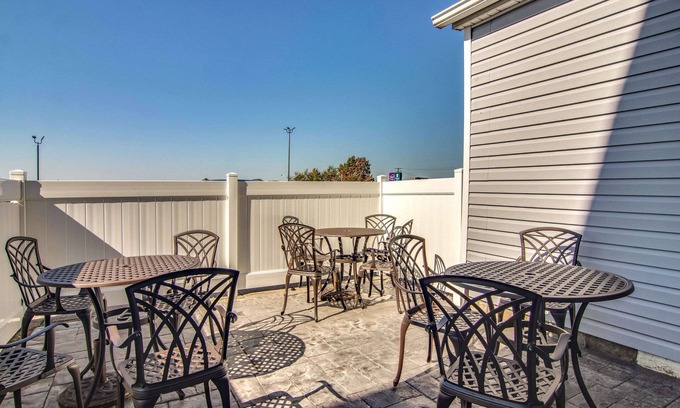 Clarion Hotel | MainStay Suites Clarion, PA near I-80