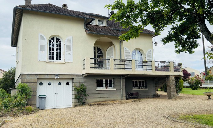 Saint-Sulpice-les-Feuilles Casa | Maison-location-vacances-saint Sulpice les Feuilles - 4pers - 2ch