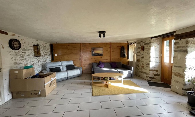 Saint-Constant-Fournoules Casa | Maison de Campagne Avec Piscine Privative Chauffée