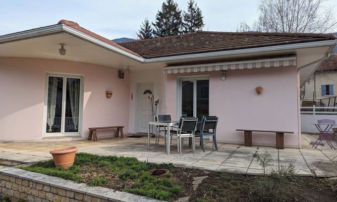 Saint-Georges-de-Commiers Casa | Maison Idéale Pour Visiter le sud Isère en Famille ou Entre Amis