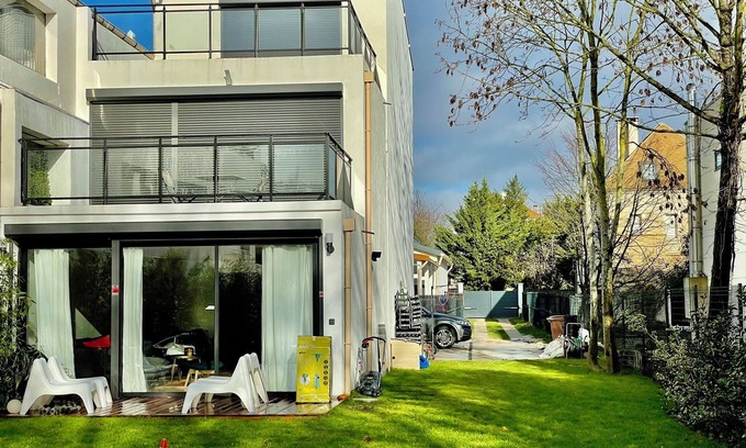 Saint-Cloud Casa | Maison 165m² à Saint-cloud Avec Grand Jardin de 500m². Idéal Pour les Familles !