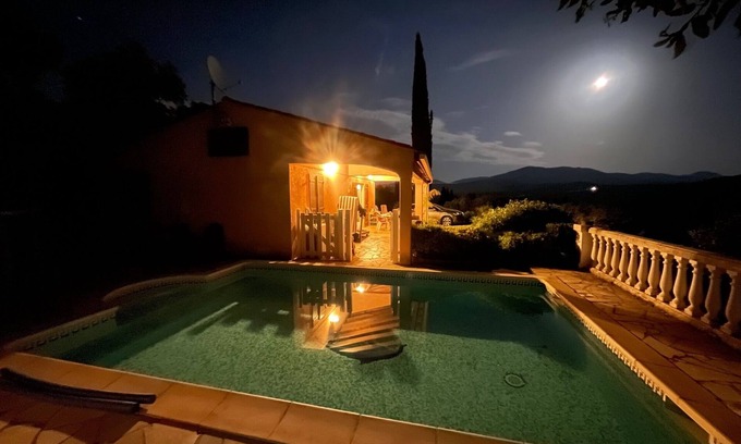 Le Muy Casa | Maison 4 à 6 Personnes Avec Piscine Privée