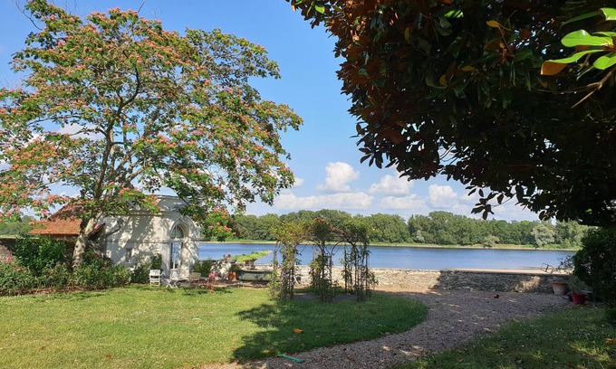 Bouchemaine Casa | Maison 6 Personnes Dans un Jardin en Bord de Loire Dans le Village de La Pointe