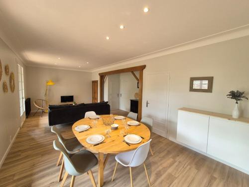 Les Herbiers Apartamento | Maison 8pers Centre Les Herbiers proche Puy du Fou
