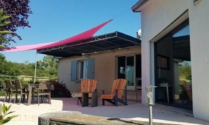 Chateauneuf-de-Galaure Casa | Maison Avec Piscine et Grand Espace / Idéal Repos et Séjour Familiale