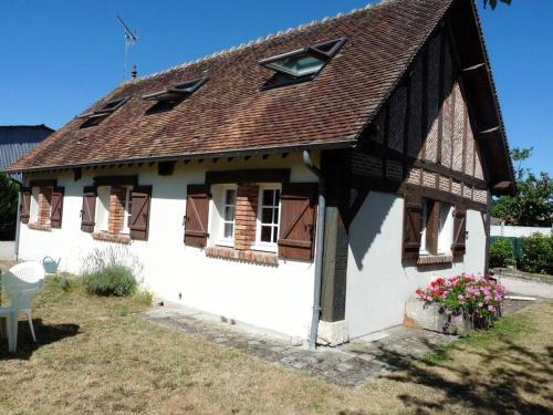 Salbris Casa | Maison accueillante à Salbris avec jardin clos et terrasse.