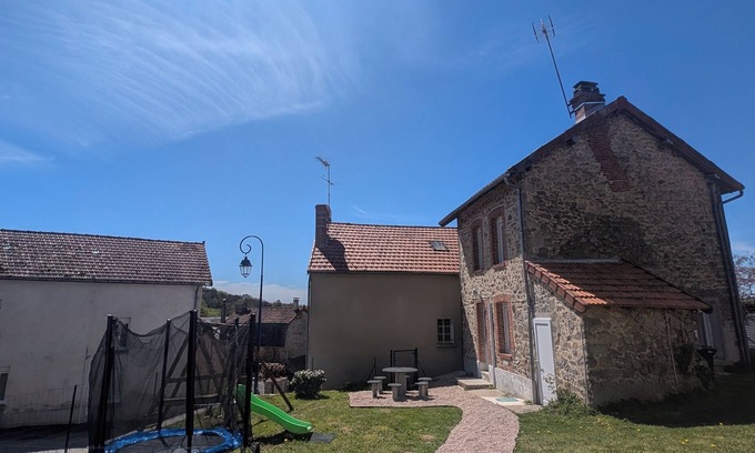 Aulon Casa | Maison Agréable 4 à 6 Pers