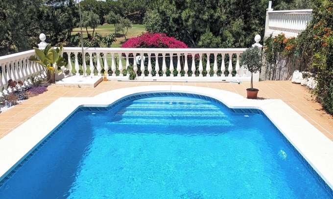Rincon de la Victoria Casa | Maison Andalouse Avec Piscine Privée Entre mer et Golf à 5 Minutes de la Plage !