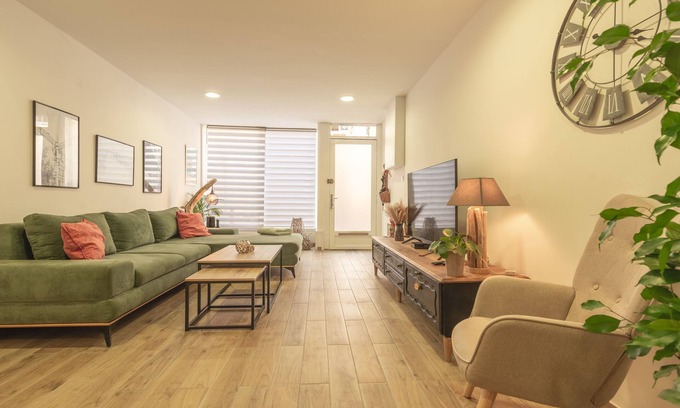 Cadillac Casa | Maison ANA