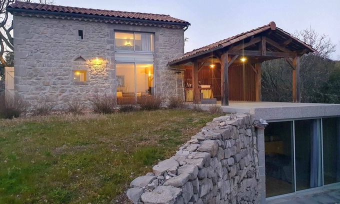 Labeaume Casa | Maison Ardéchoise Avec Bain Nordique au Milieu de la Nature
