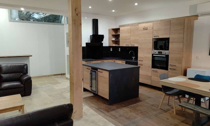 Lourdes Casa | Maison Atypique Montée sur un Rocher
