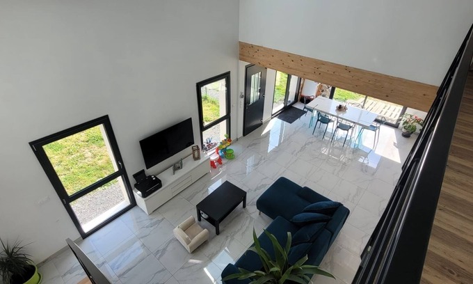 Loucelles Casa | Maison au Calme Entre Caen et Bayeux, Nombreuses Places de Stationnement