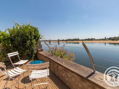 Ingrandes-Le Fresne sur Loire Casa | Maison Authentique sur 3 Niveaux avec Terrasse et Vue Loire - FR-1-622-38