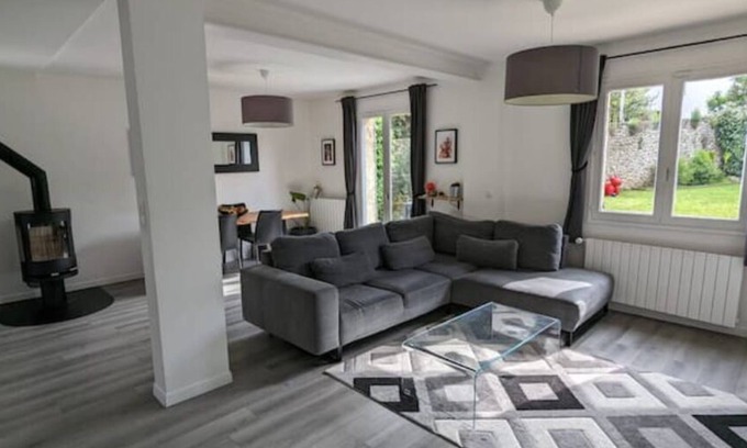 Noisy-le-Roi Casa | Maison Avec Jacuzzi Proche de Paris et Versailles
