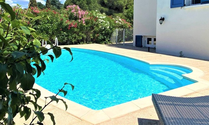Prades Casa | Maison Avec Jardin, Piscine, Wifi, AU Calme A Prades