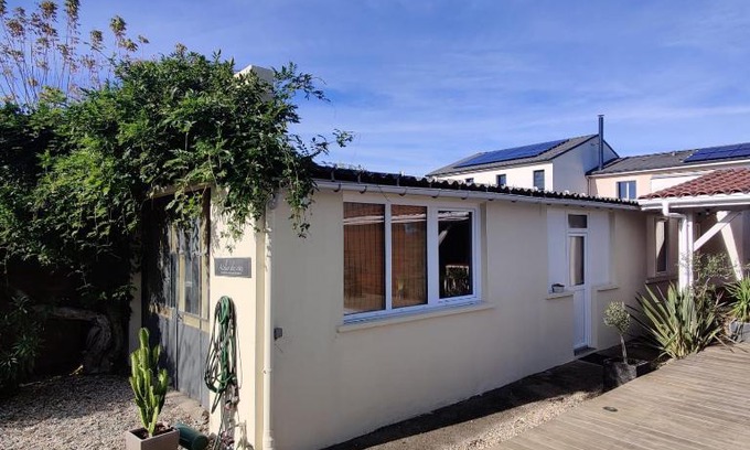 Merignac Casa | Maison avec piscine au calme à 2 pas de Bordeaux