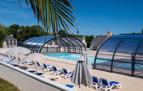 Crozon Casa | Maison avec piscine chauffée toute l'année à Morgat en bretagne sur la presqu'île de Crozon située à 800 m de la mer