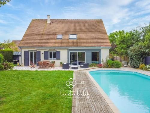 Saint-Pavace Casa | Maison avec Piscine et Jardin proche Le Mans