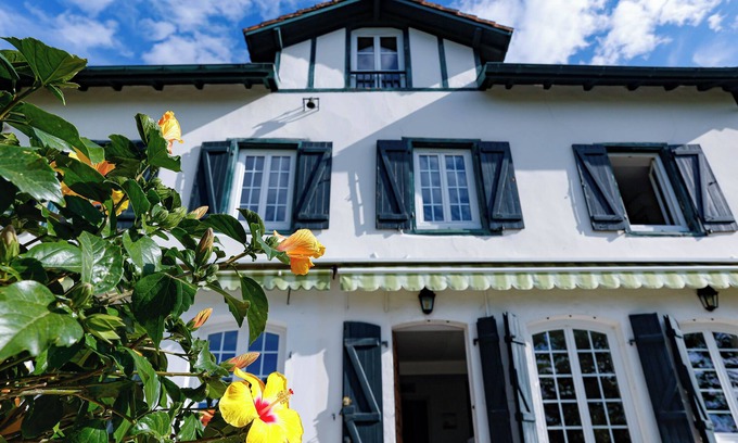 Bayonne Casa | Maison Basque, Le Jouanché - Facing the Adour River, 5 min from Bayonne