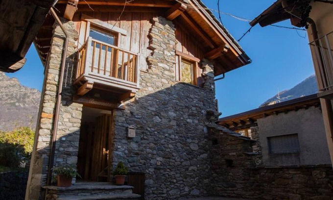 Perloz Casa | Maison Benvenuto - VACANZE IN MONTAGNA