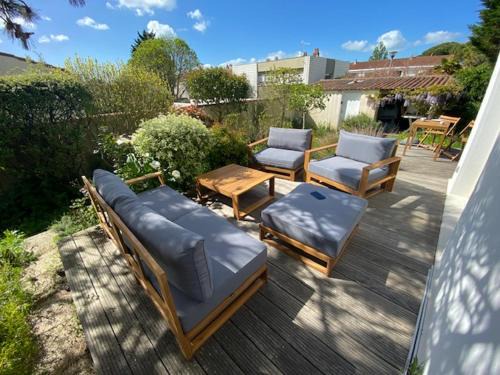La Rochelle Casa | MAISON CENTRE VILLE AVEC JARDIN , TERRASSE, et GARAGE VELOS
