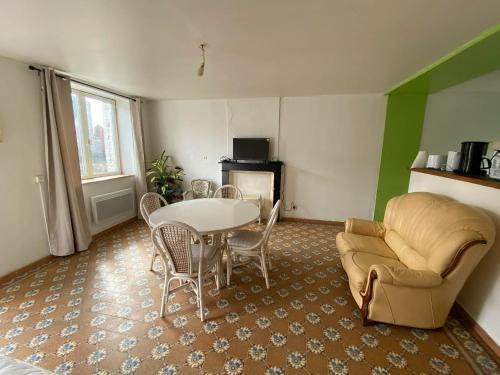 Audignies Casa | Maison chaleureuse à Audignies avec stationnement privé