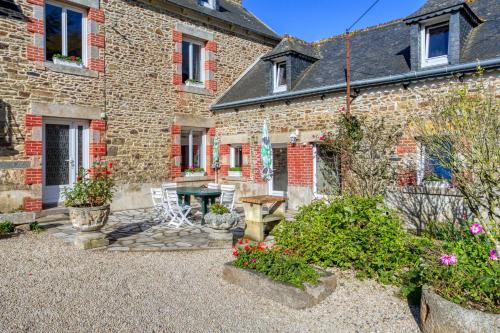 Pordic Casa | Maison chaleureuse à Pordic avec jardin et cheminée