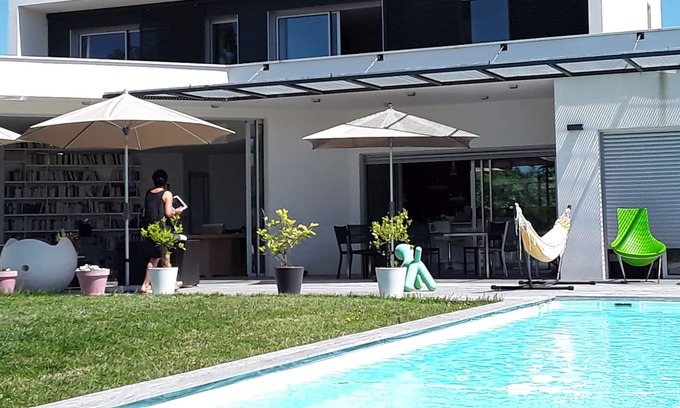 Pibrac Casa | Maison Contemporaine Avec Jardin et Piscine au Calme,