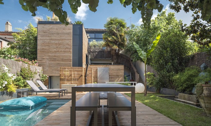 Matabiau Casa | Maison Contemporaine Plein Centre de Toulouse Avec Piscine, Jardin & Jacuzzi